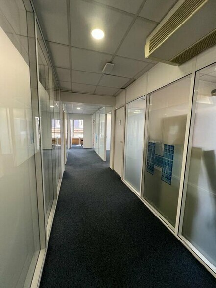 23 Rue Lafayette, Toulouse for lease - Interior Photo - Image 2 of 6