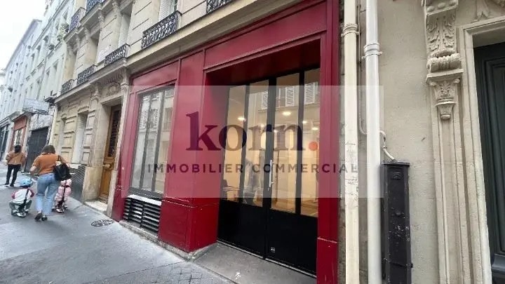 Retail in Paris for lease - Building Photo - Image 2 of 4