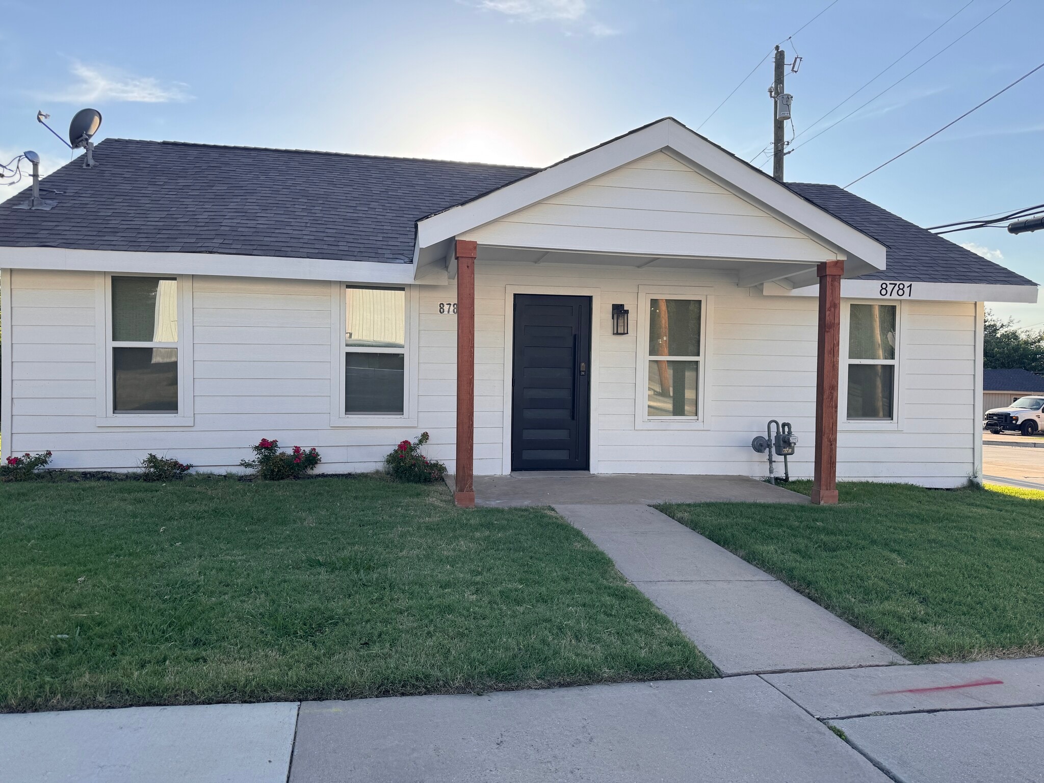 8781 3rd St, Frisco, TX à louer Photo du bâtiment- Image 1 de 4