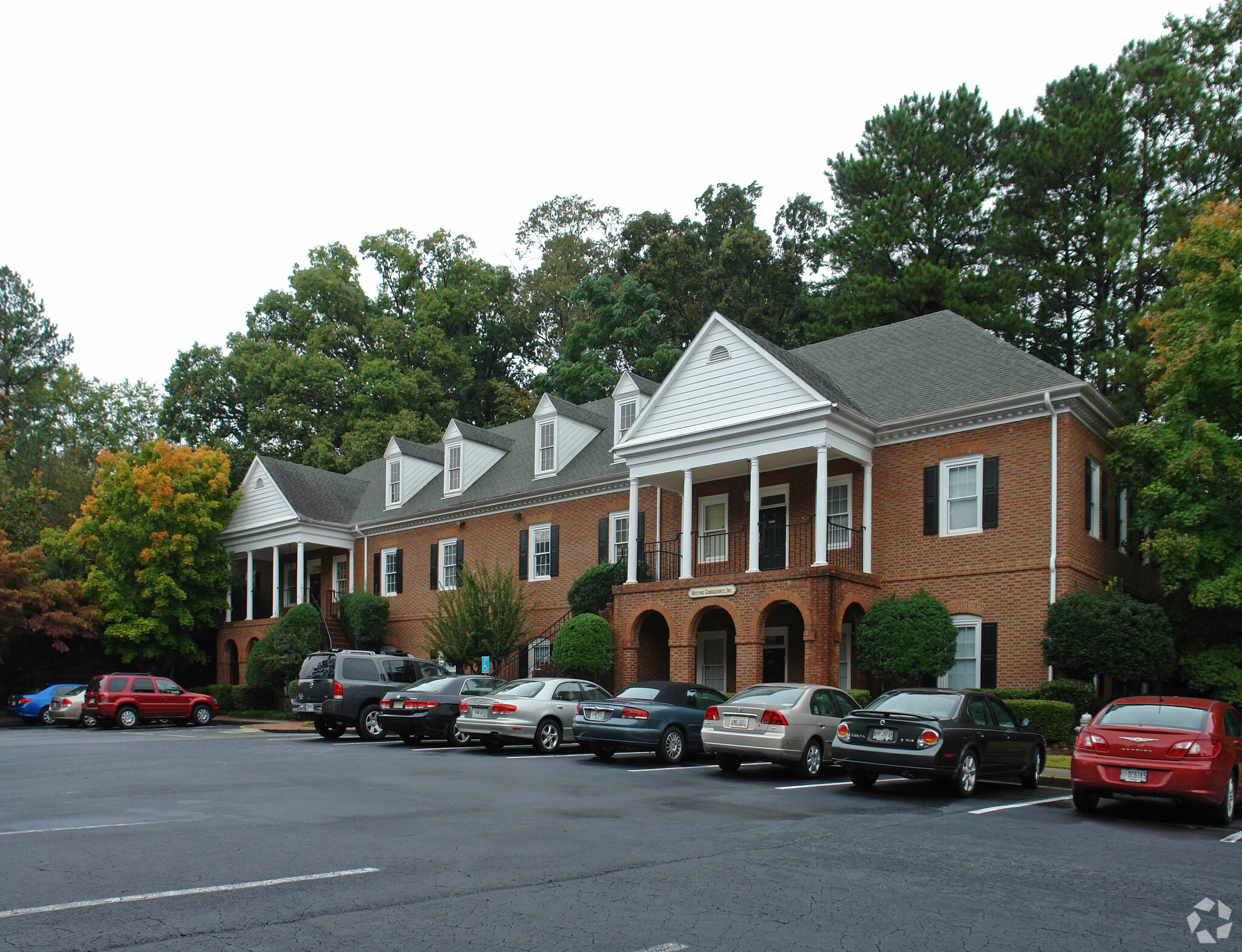 1350 Center Dr, Dunwoody, GA for sale Primary Photo- Image 1 of 1