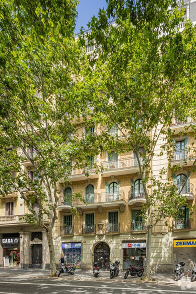 Carrer de Còrsega, 435, Barcelona, Barcelona for lease - Primary Photo - Image 1 of 2