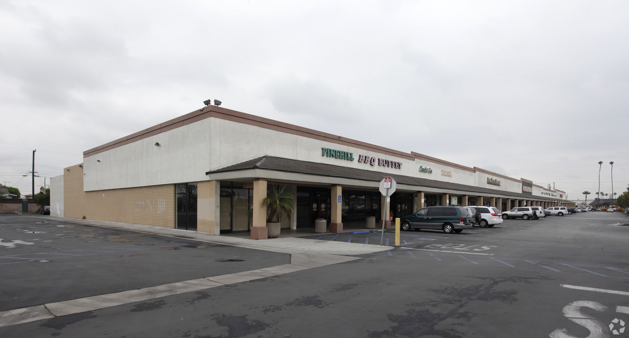 8888-8998 Knott Ave, Buena Park, CA for lease Primary Photo- Image 1 of 14
