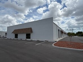 9224 130th Ave, Largo, FL for lease Interior Photo- Image 2 of 10