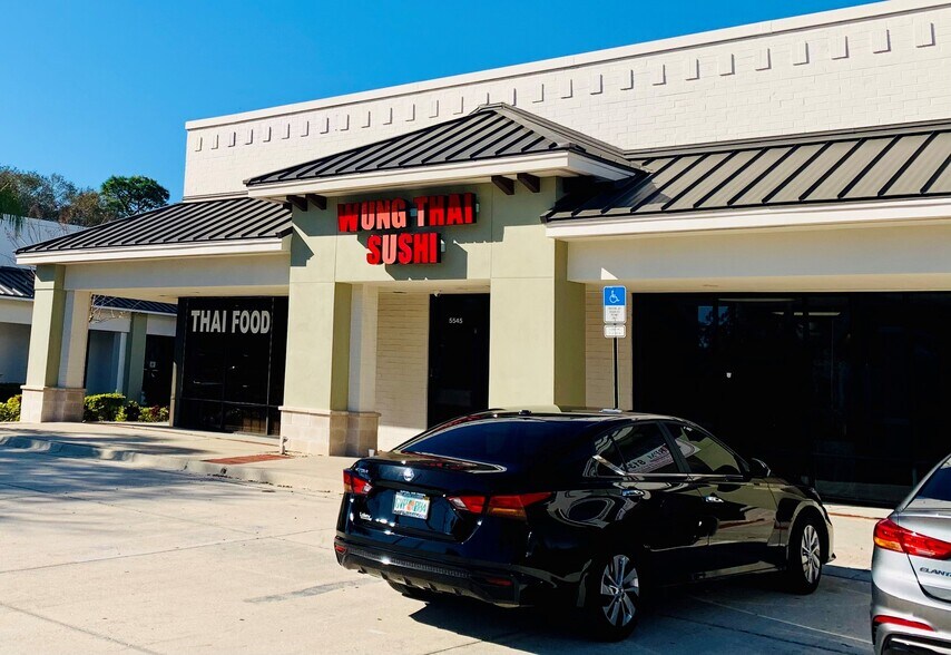 5501-5555 Roosevelt Blvd, Clearwater, FL à louer - Photo du bâtiment - Image 3 de 9