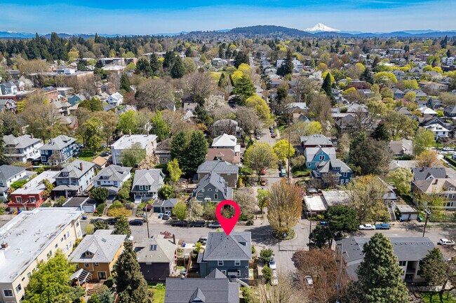More details for 1035 SE 14th Ave, Portland, OR - Multifamily for Sale