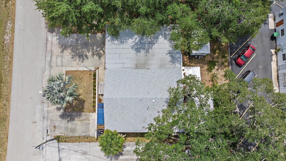 4242 McIntosh Ln, Sarasota, FL à vendre - Photo du bâtiment - Image 3 de 24