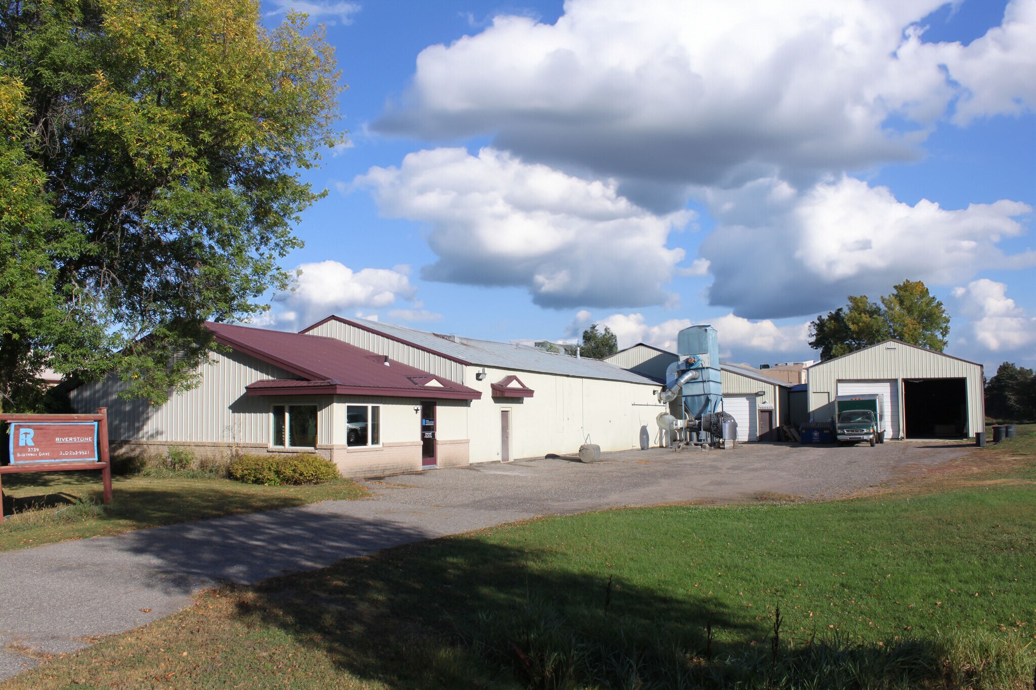 3339 Southway Dr, Saint Cloud, MN for lease Building Photo- Image 1 of 7