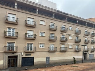 Plus de détails pour Calle Torre Lucía, 1, Plasencia - Multi-résidentiel à vendre