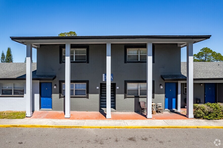 1505 W 25th St, Sanford, FL à vendre - Photo du bâtiment - Image 2 de 34