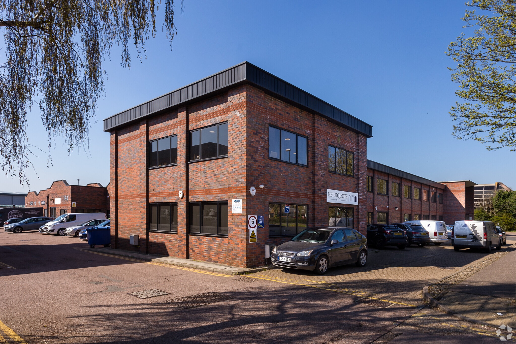 10-20 Manor Royal, Crawley for lease Primary Photo- Image 1 of 10