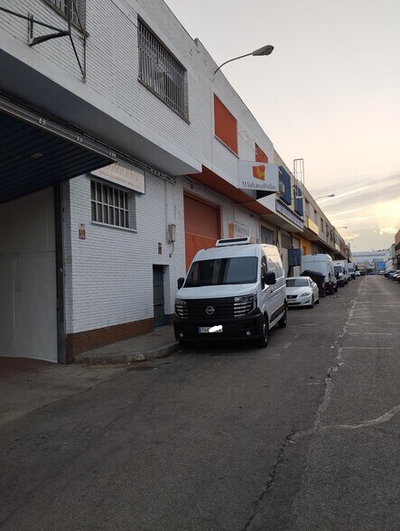 Calle Impresores, 33, Getafe, Madrid à vendre - Photo du bâtiment - Image 2 de 8