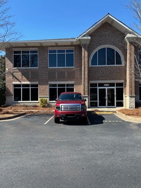 10050 Medlock Bridge Rd, Johns Creek, GA for lease Building Photo- Image 1 of 2