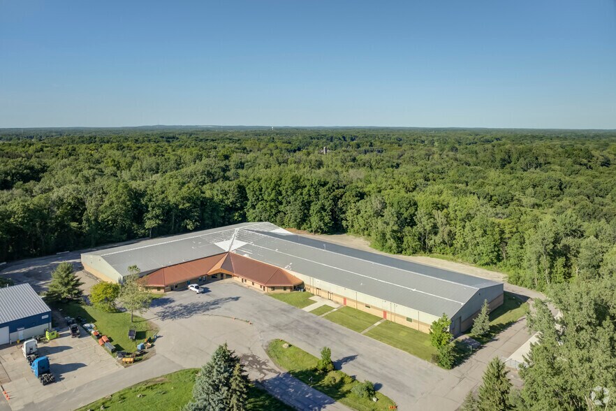 10505 Plaza Dr, Whitmore Lake, MI à louer - Aérien - Image 2 de 12
