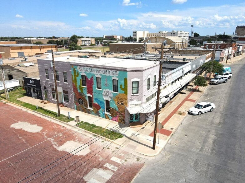 318 N Chadbourne St, San Angelo, TX for sale - Building Photo - Image 2 of 16
