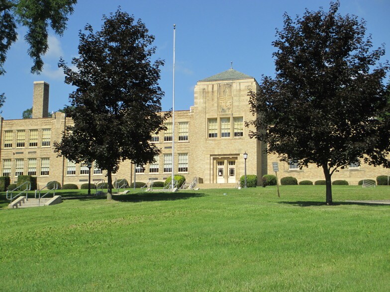 15 Bauder Ave, Hammondsport, NY à louer - Photo du bâtiment - Image 3 de 4
