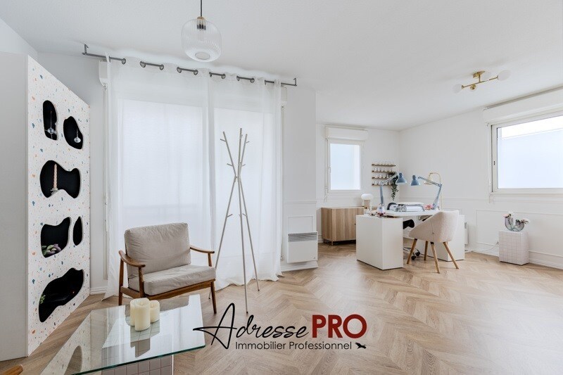 Medical in Bègles for lease Interior Photo- Image 1 of 7