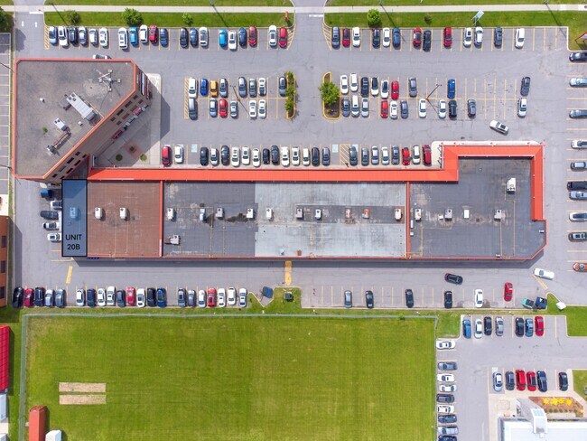 Plus de détails pour 5303 Canotek Rd, Ottawa, ON - Local d'activités à louer