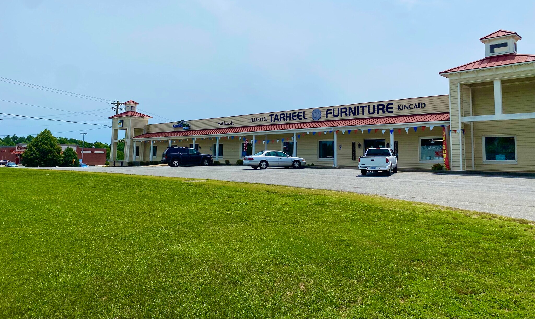 3351 Hickory Blvd, Hudson, NC for sale Primary Photo- Image 1 of 22