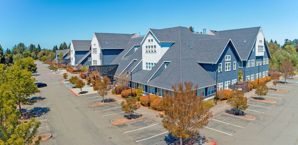 1003 Gravenstein Hwy, Sebastopol, CA à louer - Photo principale - Image 1 de 14