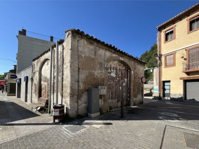Avinguda Catalunya, 21, La Pobla de Claramunt, Barcelona à vendre - Photo du bâtiment - Image 3 de 7
