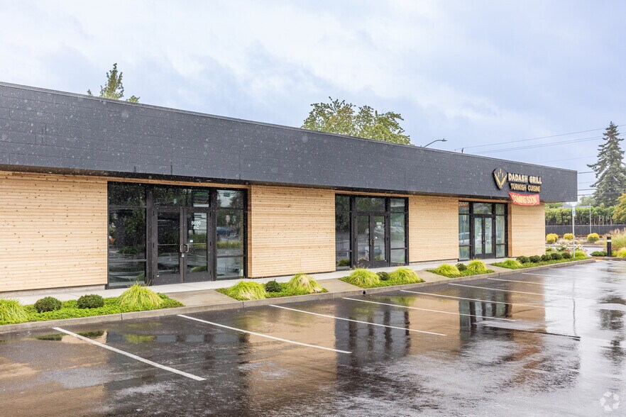 8510 NE Mill Plain Blvd, Vancouver, WA à louer - Photo du bâtiment - Image 3 de 3