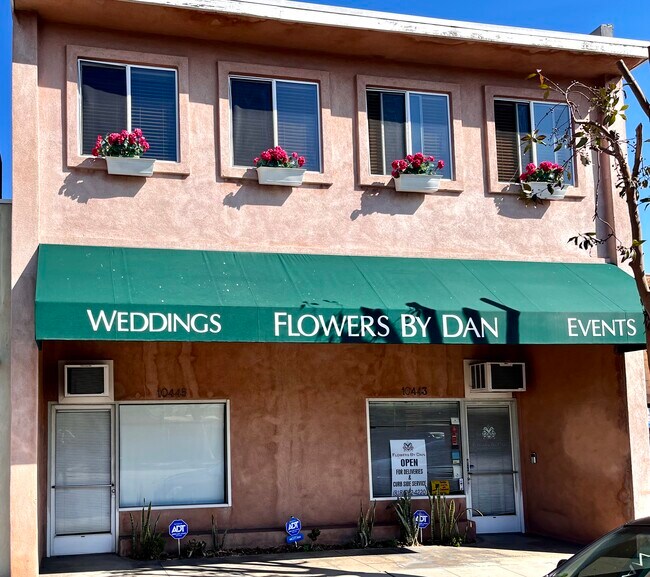 Plus de détails pour 10443-10445 Magnolia Blvd, North Hollywood, CA - Bureau à vendre