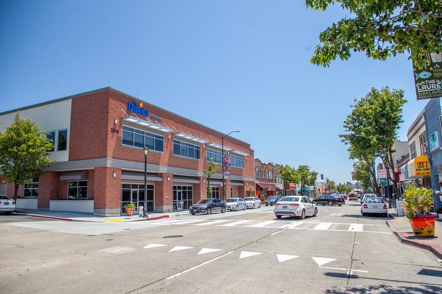 3810-3814 MacArthur Blvd, Oakland, CA à louer - Photo du bâtiment - Image 3 de 6