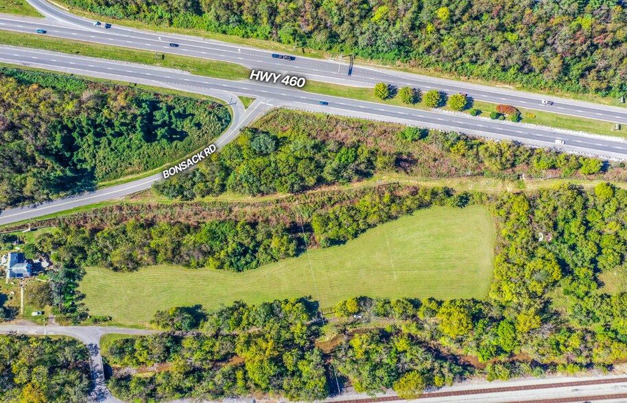 4774 Pioneer Dr, Roanoke, VA à vendre - Photo du bâtiment - Image 2 de 4