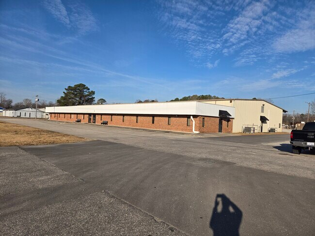 More details for 1682 Middle River Loop, Fayetteville, NC - Office for Lease