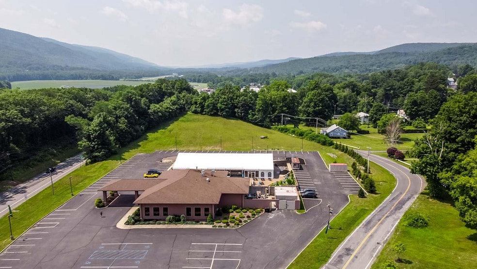 7400 State Route 209, Napanoch, NY à vendre - Photo du bâtiment - Image 1 de 34