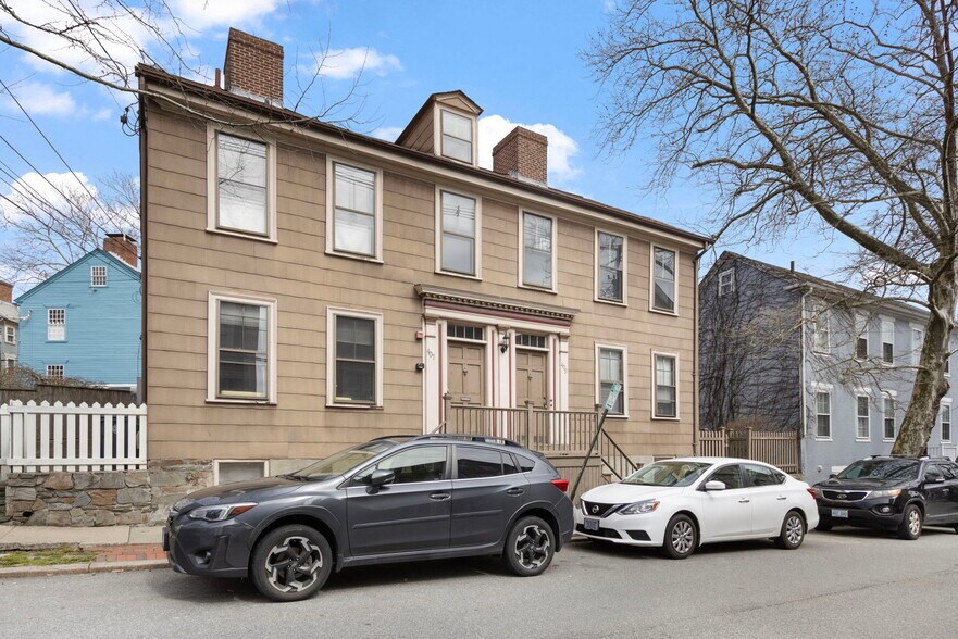 407 Benefit St, Providence, RI à vendre - Photo du bâtiment - Image 2 de 38