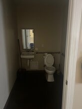 932 NE 24th Ln, Cape Coral, FL à louer Photo intérieure- Image 2 de 5