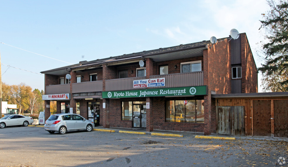 443-445 Brock St N, Whitby, ON à vendre - Photo principale - Image 1 de 1