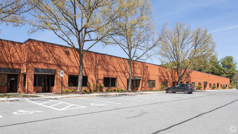 11438 Cronridge Dr, Owings Mills, MD for lease - Building Photo - Image 3 of 16