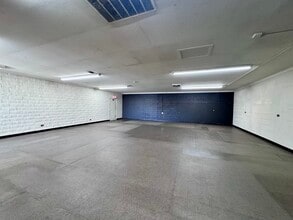 2920-2972 Churn Creek Rd, Redding, CA for lease Interior Photo- Image 1 of 4