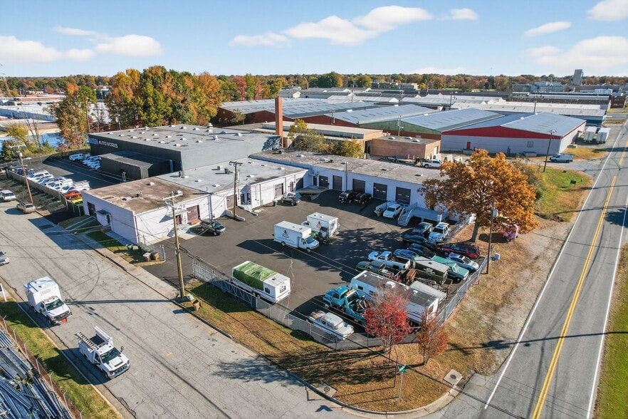 1805 Sullivan St, Greensboro, NC for lease - Building Photo - Image 1 of 5
