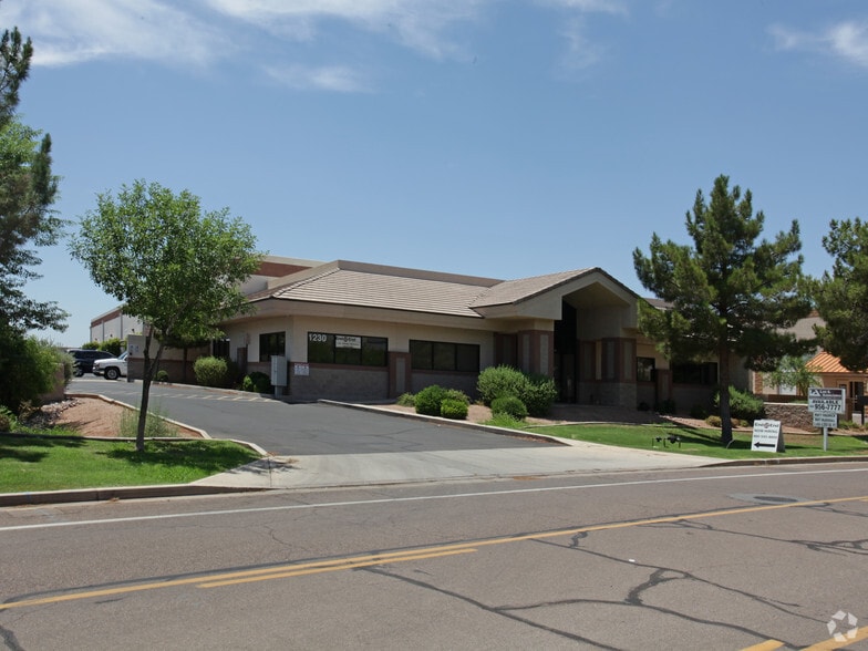 1230 N Hobson St, Gilbert, AZ for lease - Primary Photo - Image 1 of 7