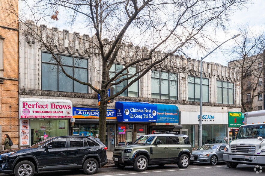 719-725 W 181st St, New York, NY for lease - Building Photo - Image 3 of 5
