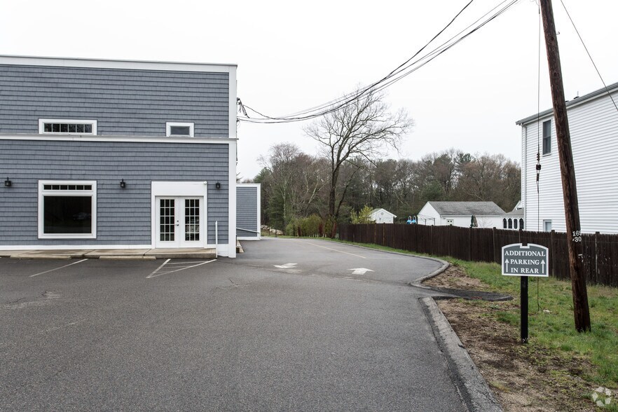 1935 Washington St, Stoughton, MA à louer - Photo du bâtiment - Image 3 de 7