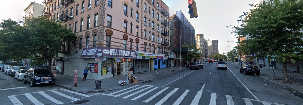 260 Brook Ave, Bronx, NY for lease - Building Photo - Image 2 of 2