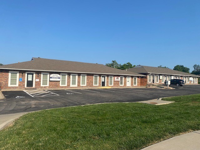 13839 S Mur-Len Rd, Olathe, KS for lease - Building Photo - Image 1 of 12