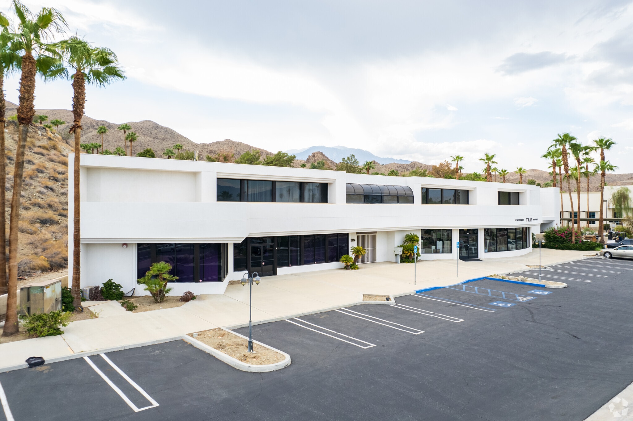 70025 Hwy 111, Rancho Mirage, CA for lease Primary Photo- Image 1 of 5