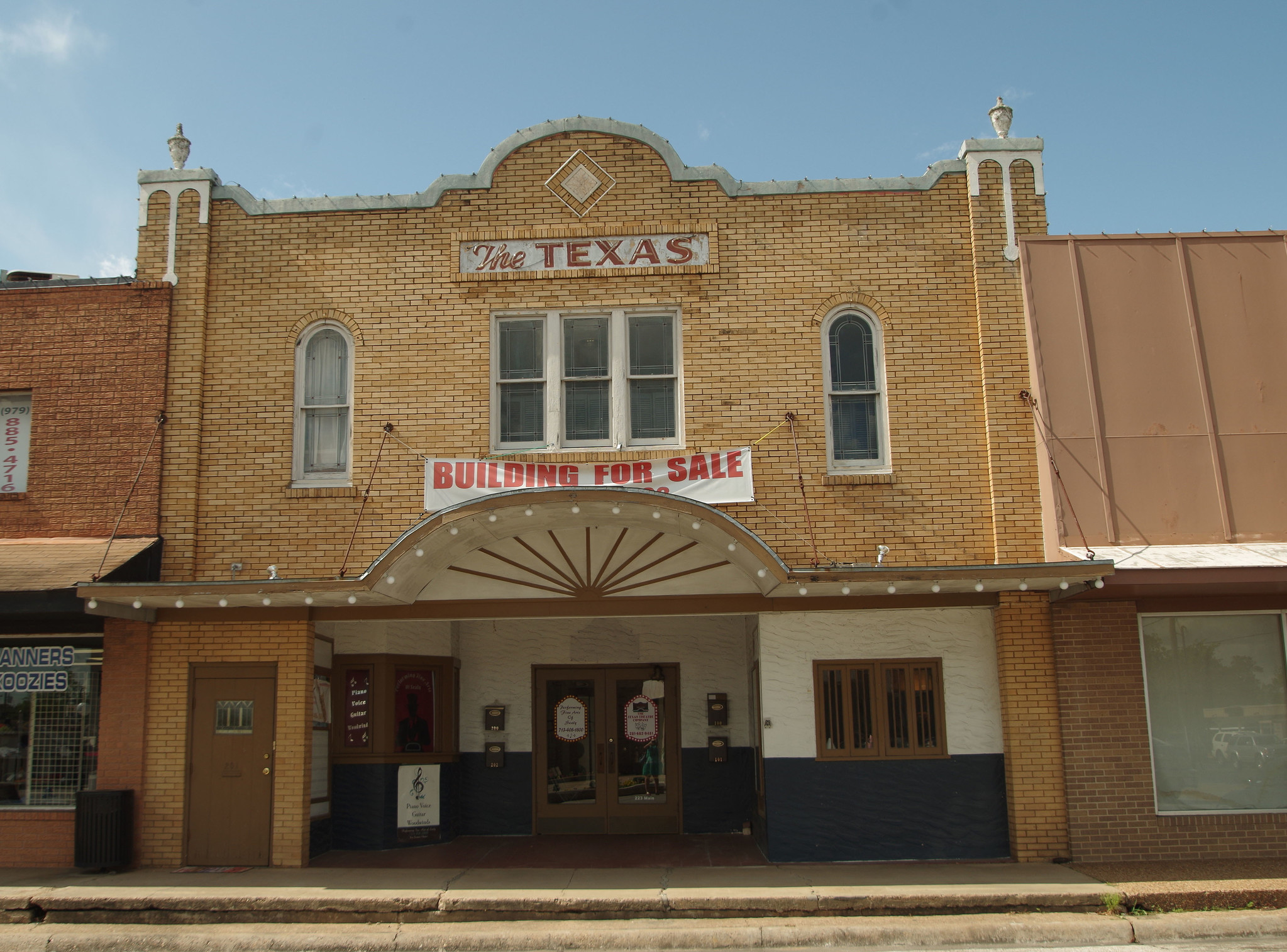 223 Main St, Sealy, TX à louer Photo principale- Image 1 de 4