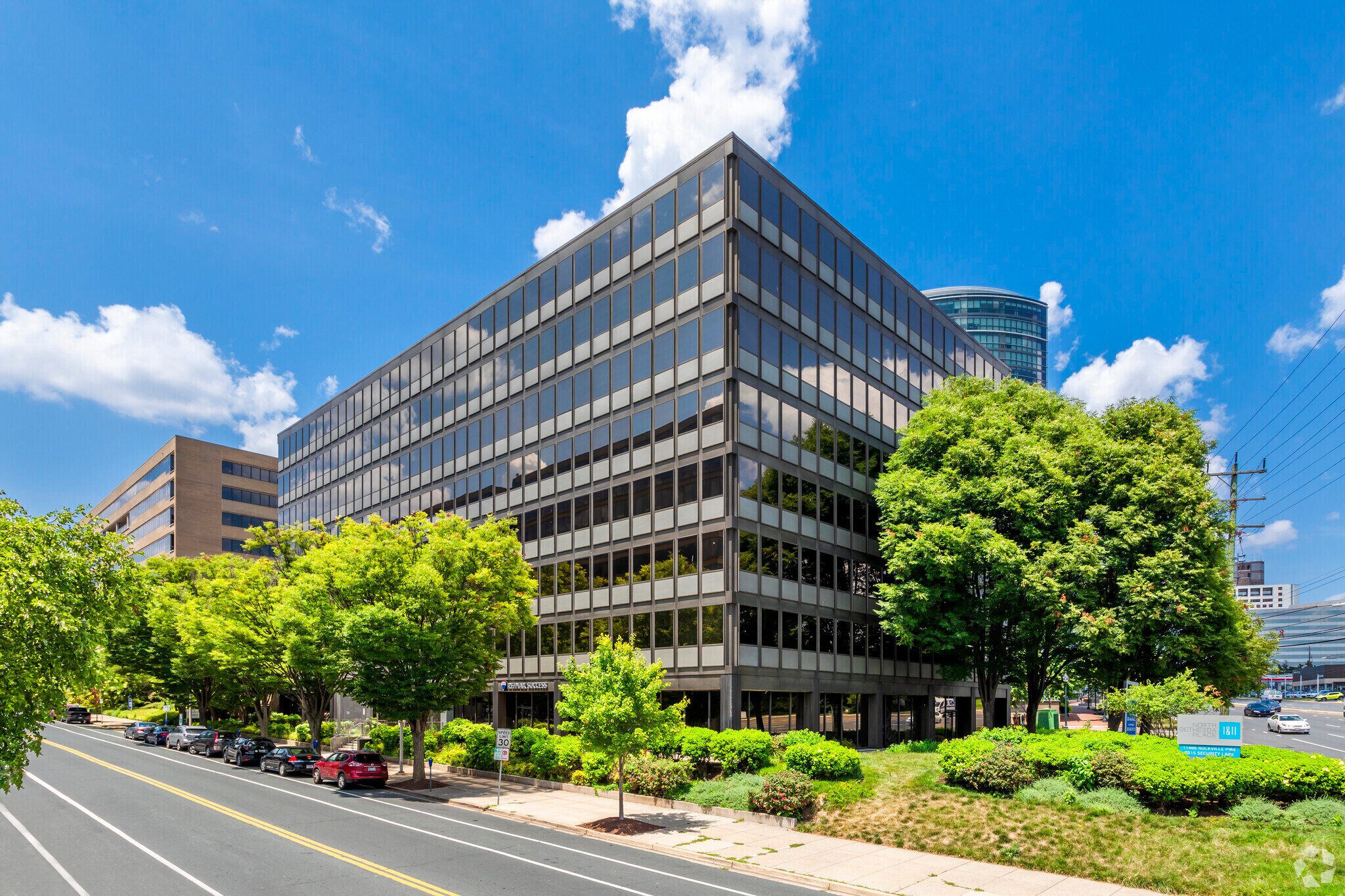 11400 Rockville Pike, North Bethesda, MD à louer Photo du bâtiment- Image 1 de 14