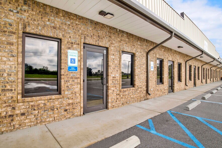 9481 County Road 32, Fairhope, AL à louer - Photo intérieure - Image 3 de 17