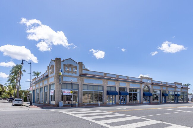 Plus de détails pour 402 W Chapman Ave, Orange, CA - Commerce de détail à louer