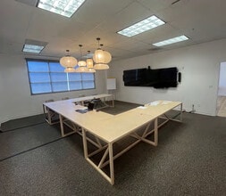 1744 Rollins Rd, Burlingame, CA for lease Interior Photo- Image 2 of 7