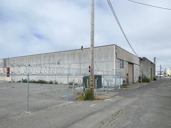 Plus de détails pour 109 W 3rd St, Eureka, CA - Industriel à louer