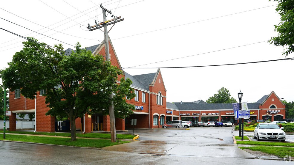 4141-4255 W Peterson Ave, Chicago, IL à louer - Photo du bâtiment - Image 3 de 6