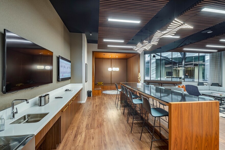 12750 Merit Dr, Dallas, TX à louer - Photo intérieure - Image 3 de 15